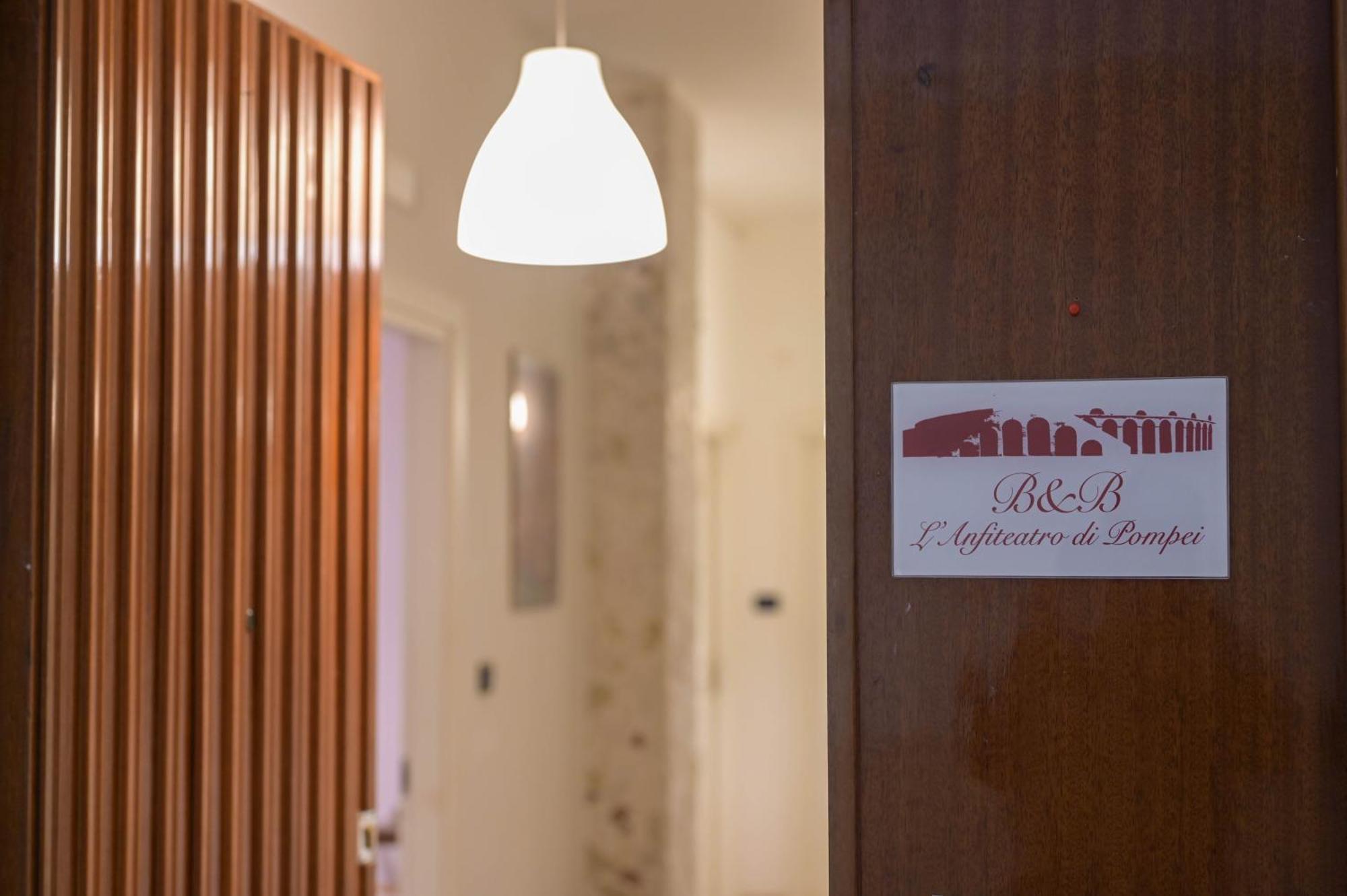 L'Anfiteatro Di Pompei B&B Exterior foto